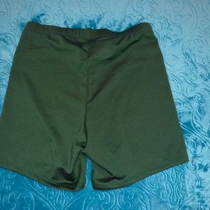Mizuno dark green compression shorts size s